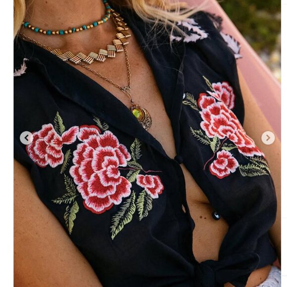 Chasing Unicorns Driving Nowhere Embroidered Blouse NWT S RARE - Picture 4 of 11